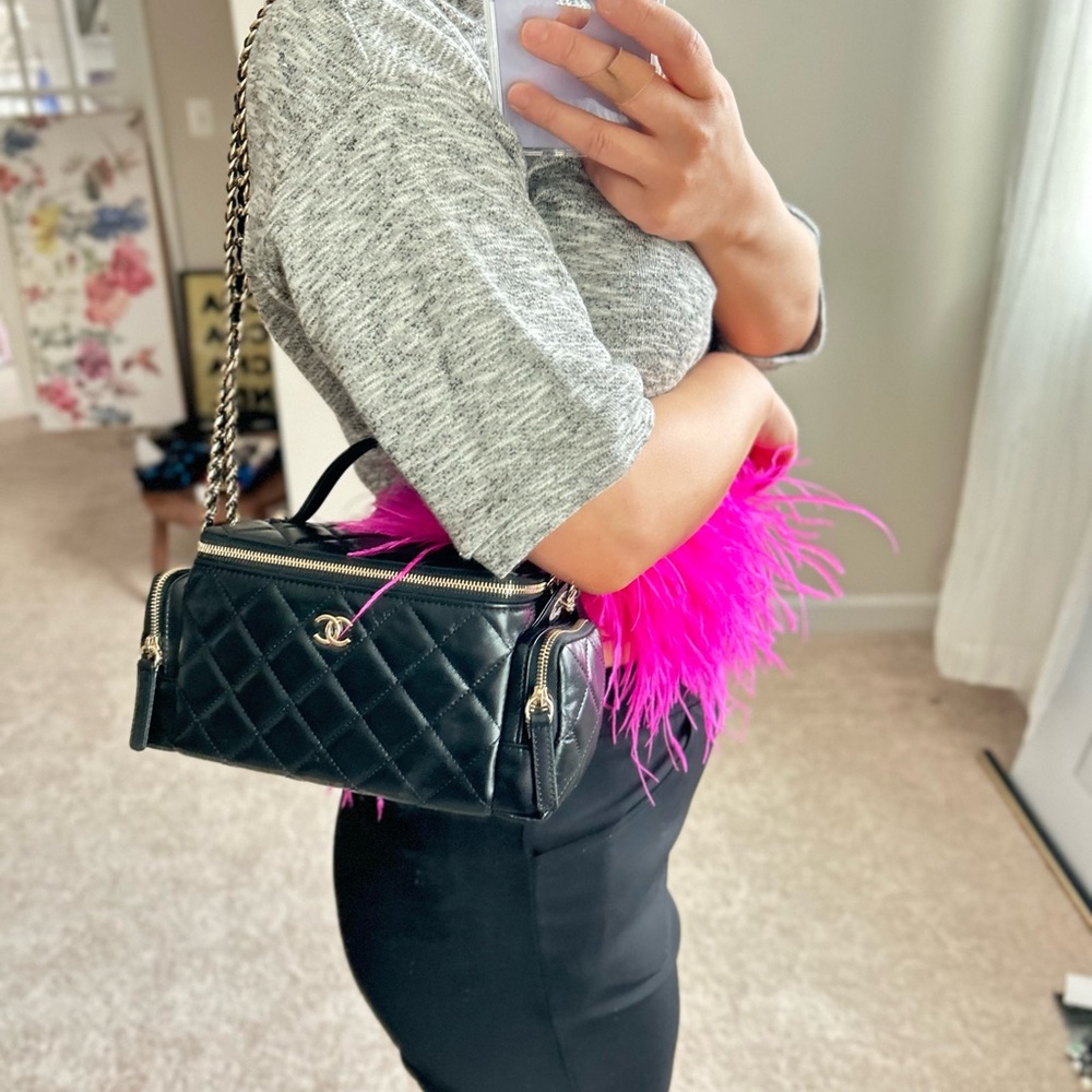 Chanel Vanity case. Black
